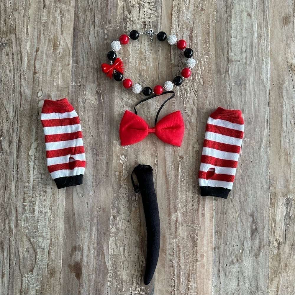 Costume Accessories 4 Piece For Any Costume EUC
